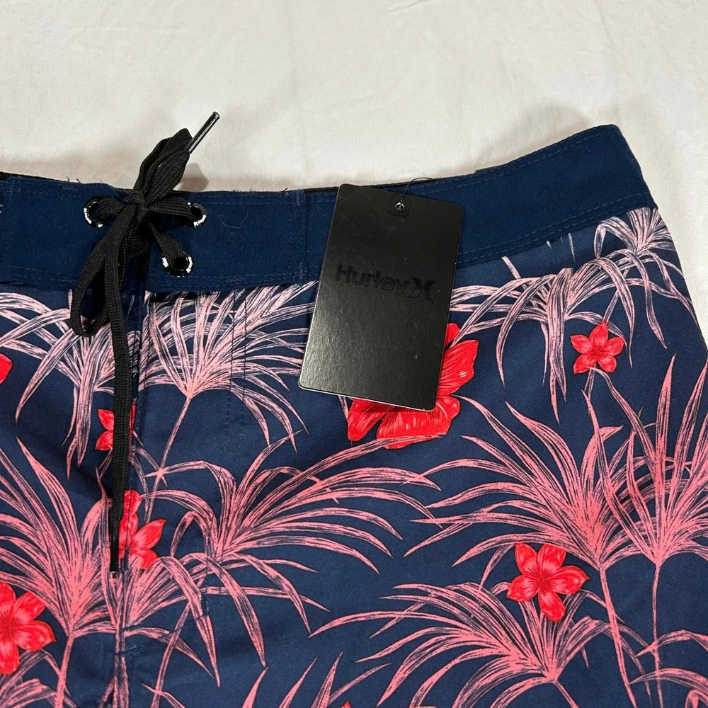 Hurley Boys Board Shorts Midnight Navy Floral Striped Swim‎ Trunks Size 16 28W